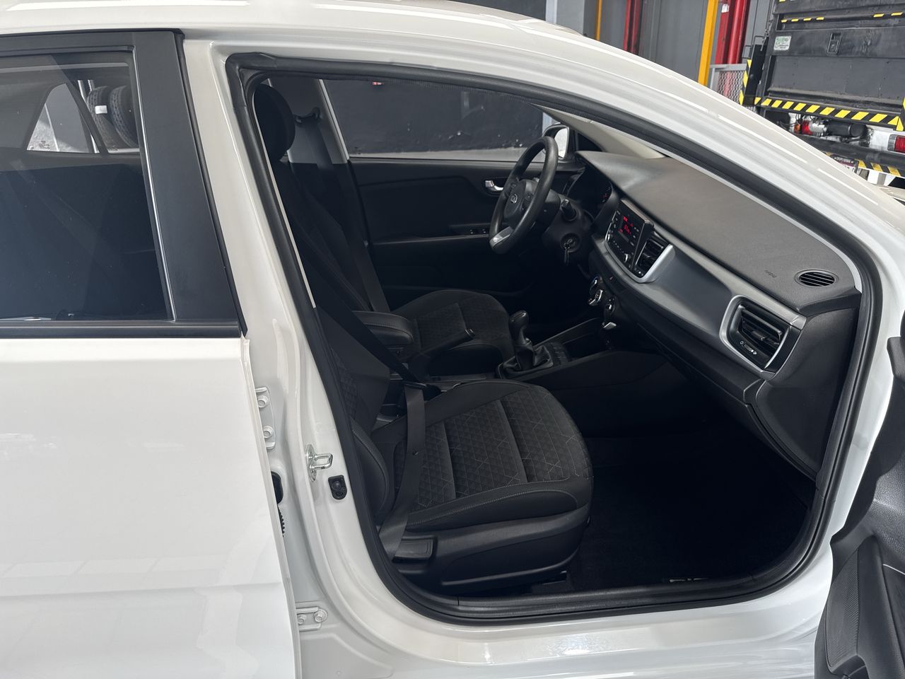 2021 Kia RIO L TM