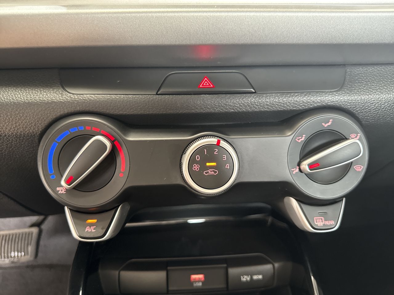 2022 Kia RIO EX TA