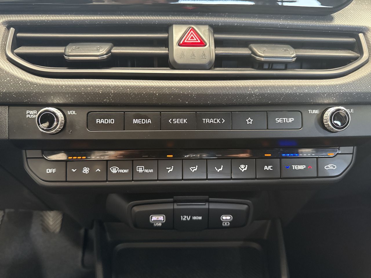 2025 Kia K3 LX MT
