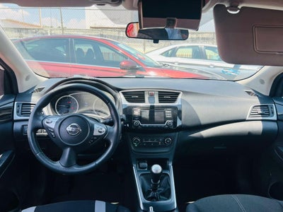 2017 Nissan SENTRA ADVANCE MT