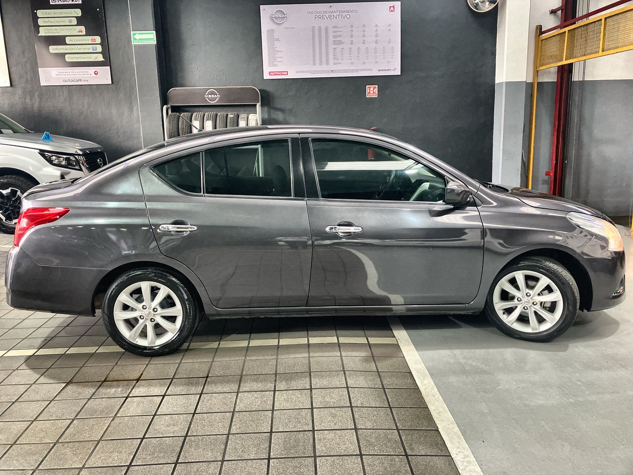 2018 Nissan VERSA ADVANCE AT AC