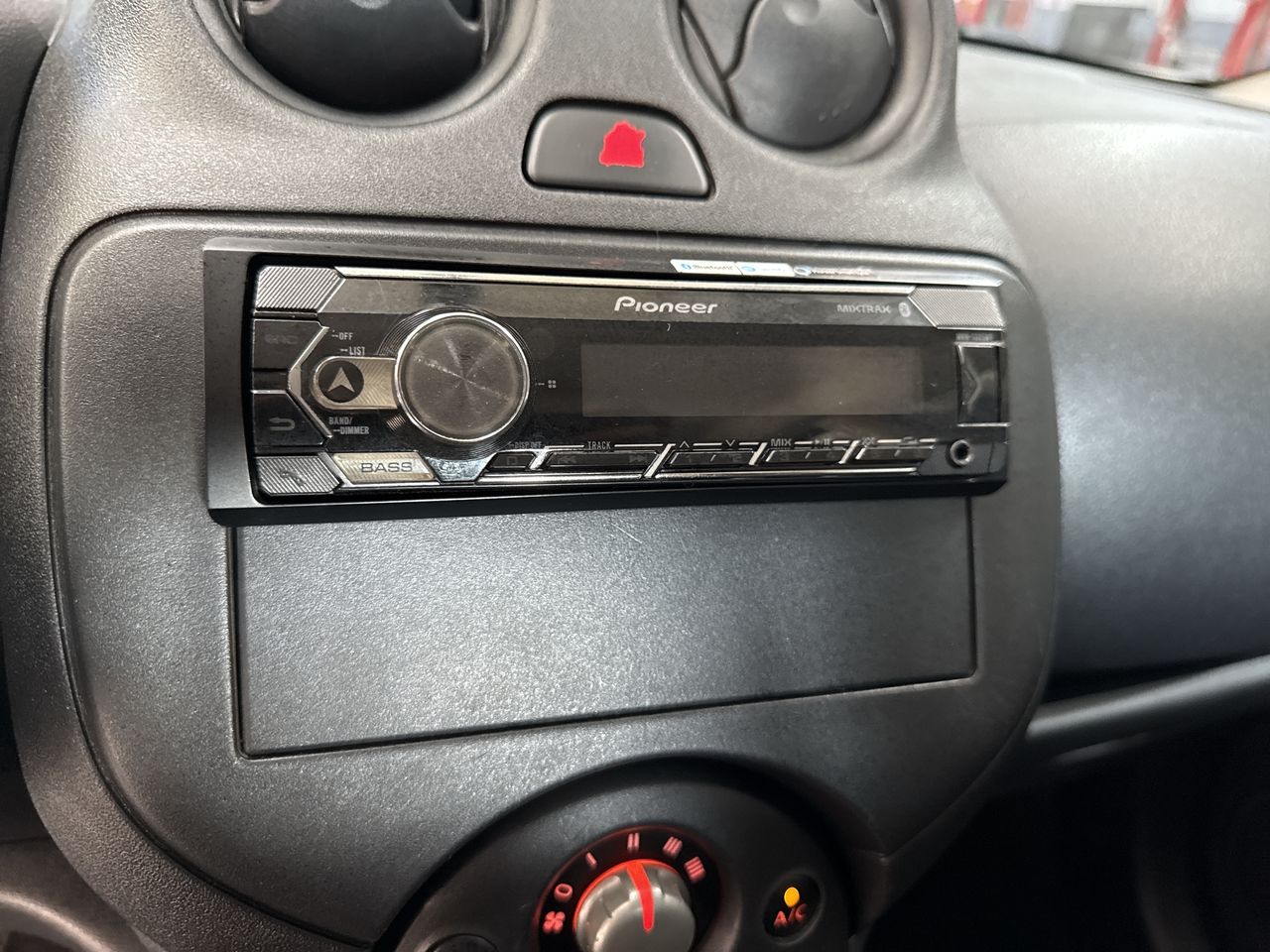 2022 Nissan VERSA MT AC 1.6L 22