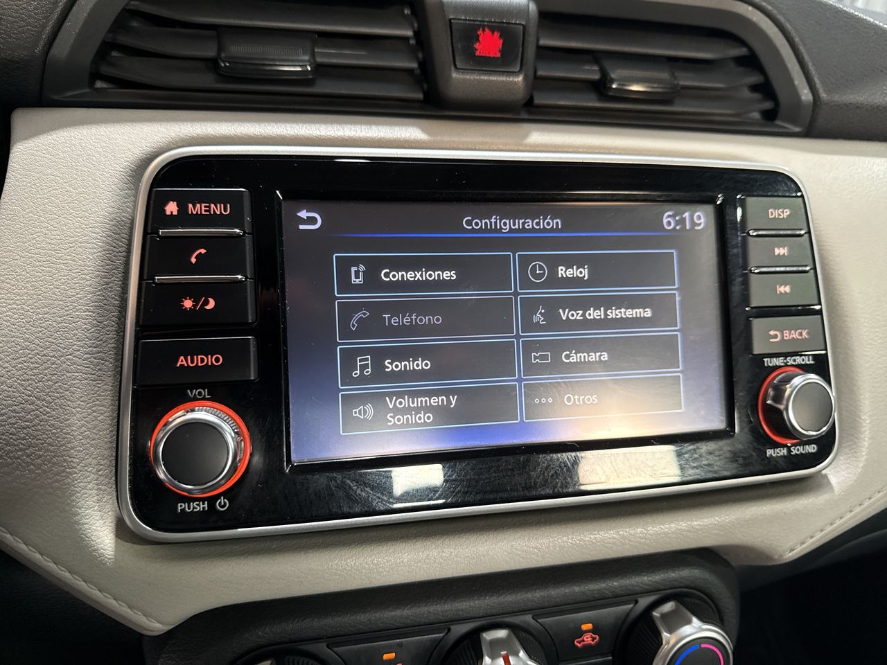 2021 Nissan VERSA ADVANCE MT 21