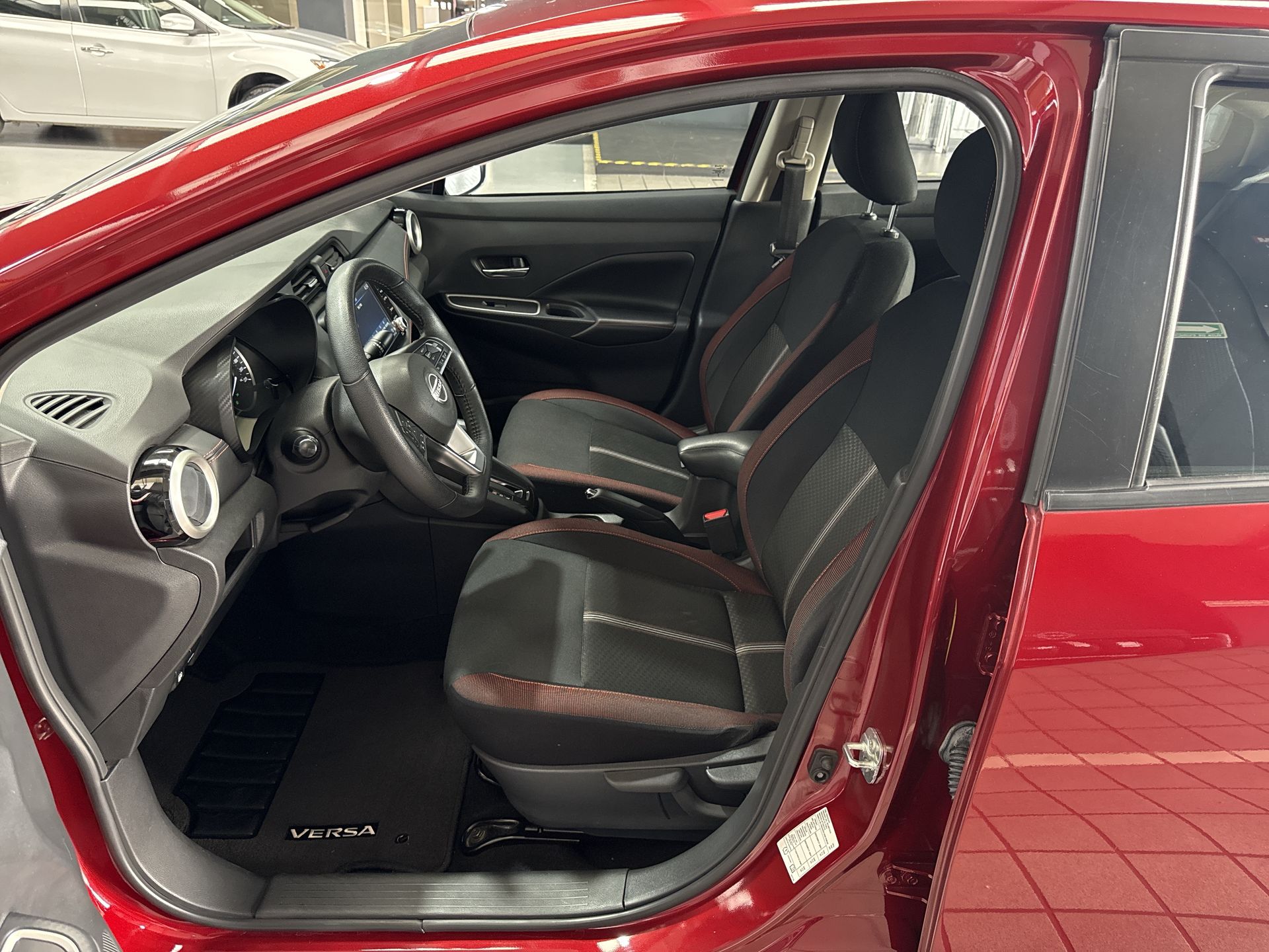 2023 Nissan VERSA SR CVT 23