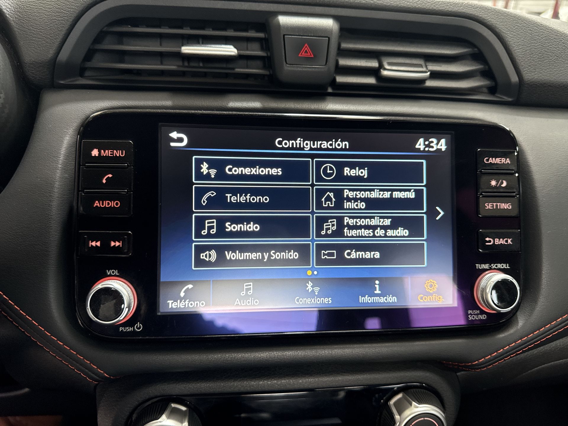 2023 Nissan VERSA SR CVT 23