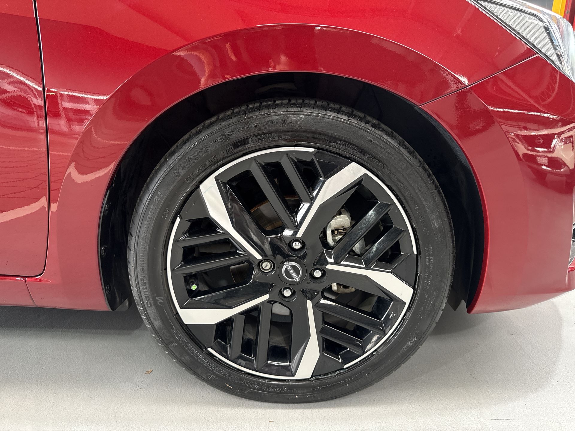 2023 Nissan VERSA SR CVT 23