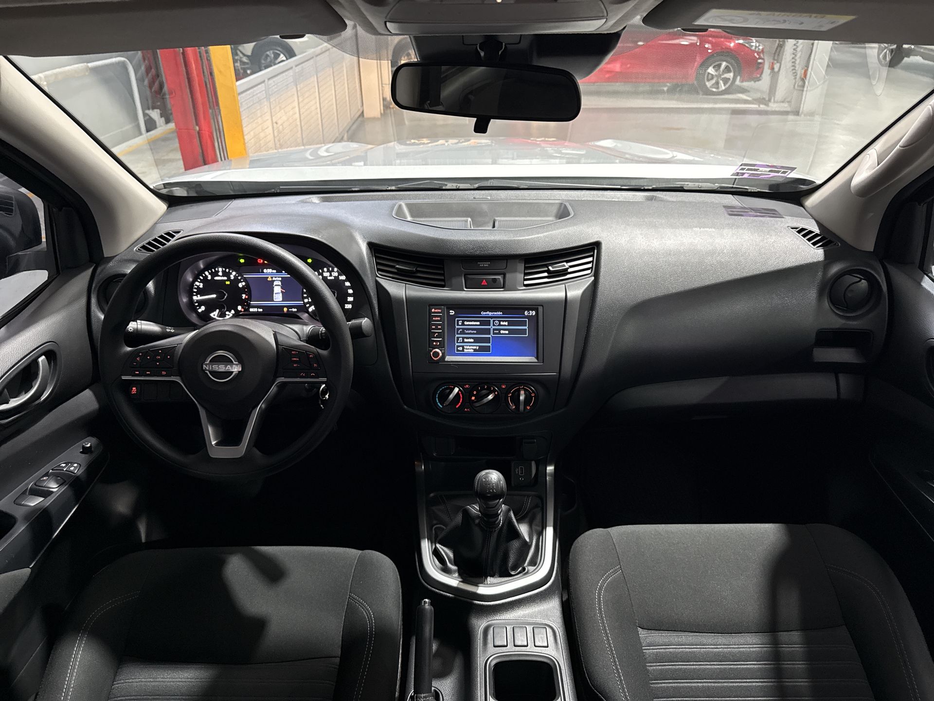 2025 Nissan FRONTIER XE TM 25