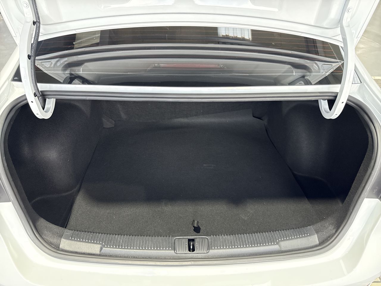 2024 MG MG 5 1.5L COM EXCITE MT