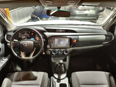 2021 Toyota HILUX D-CAB SR