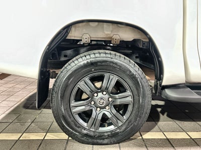 2021 Toyota HILUX D-CAB SR