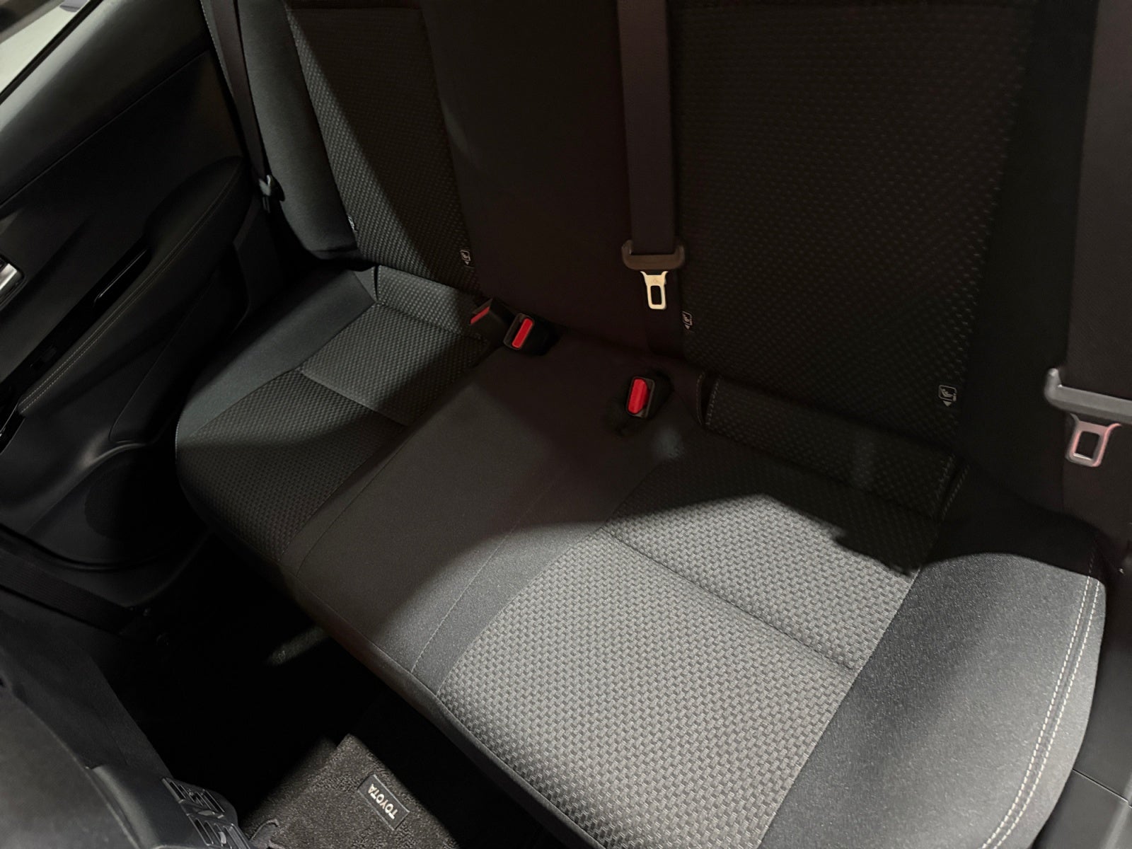2026 Toyota YARIS S HEV