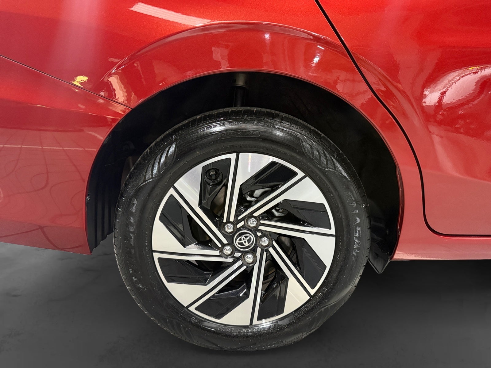 2026 Toyota YARIS S HEV