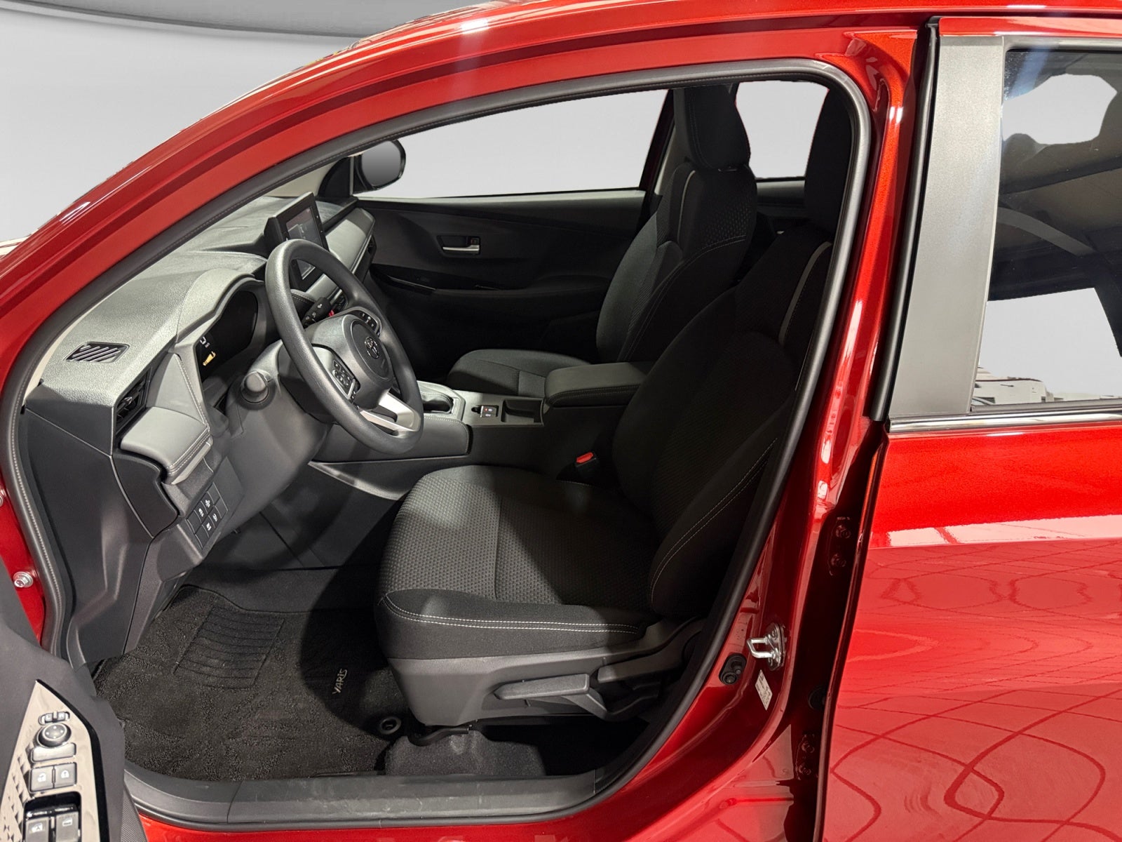 2026 Toyota YARIS S HEV