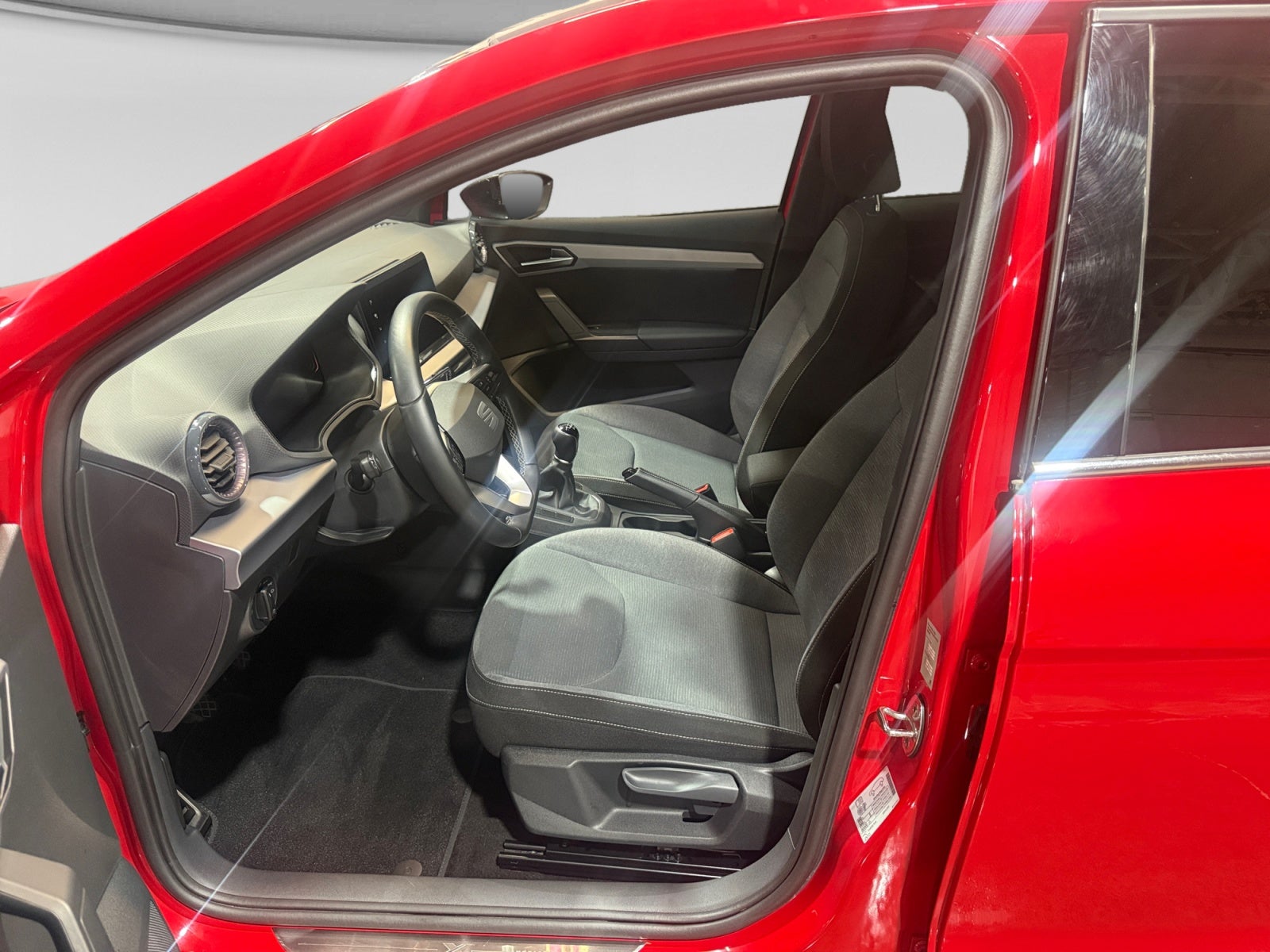 2024 SEAT IBIZA XCELLENCE MOTOR 1.6 MPI 110 C.P MANUAL 5 VEL 4P VIDRIOS TINTADOS