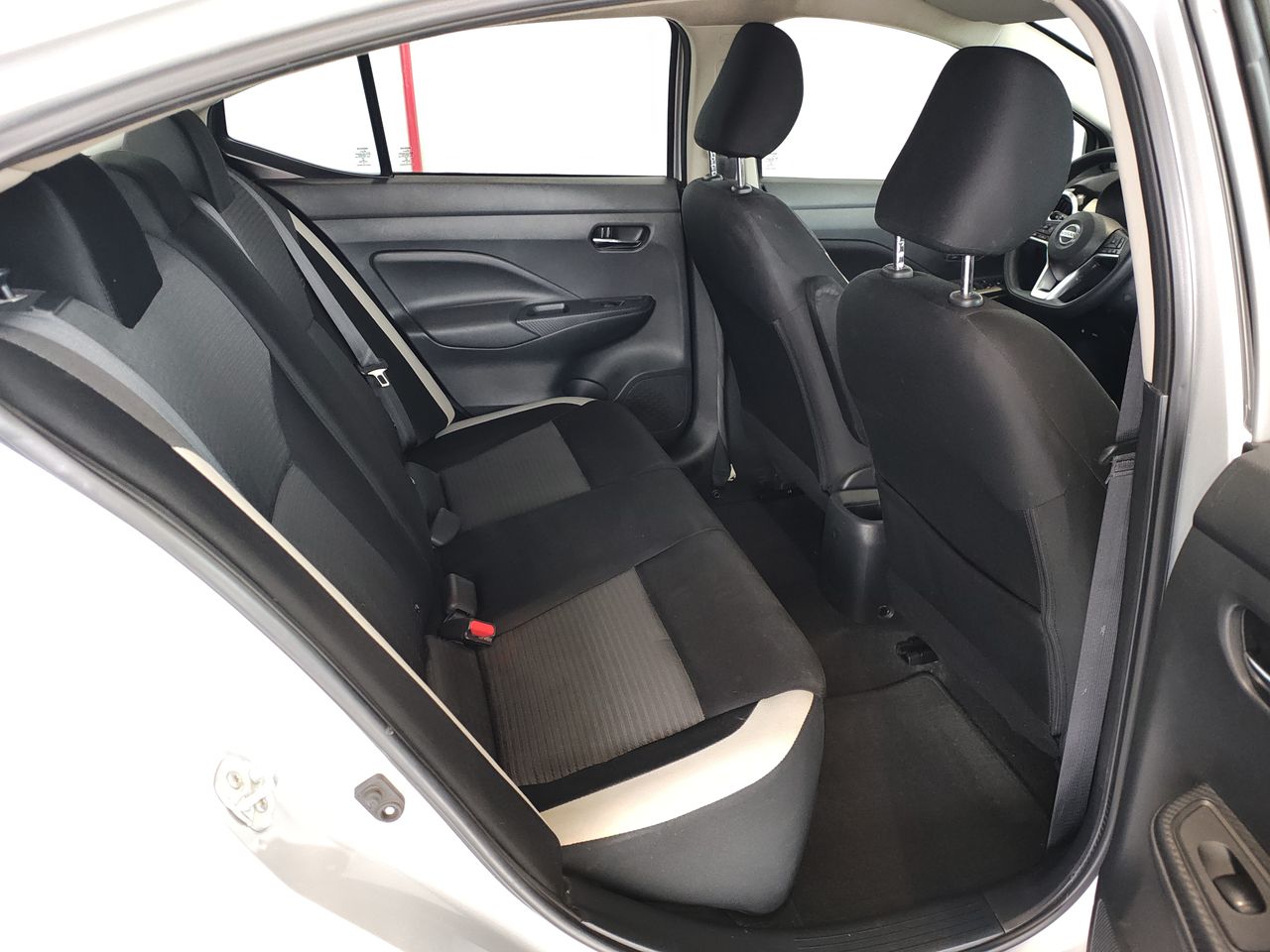 2021 Nissan VERSA ADVANCE CVT 21