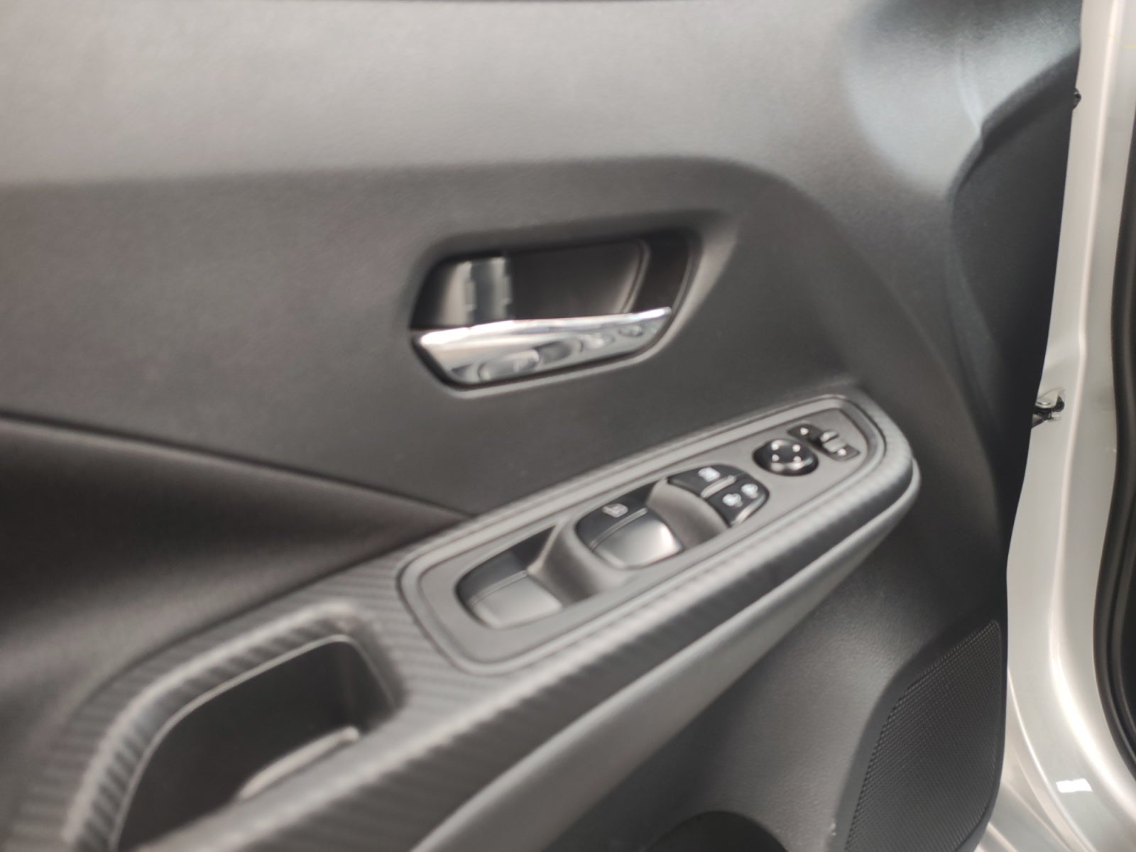 2022 Nissan VERSA VERSA ADVANCE CVT