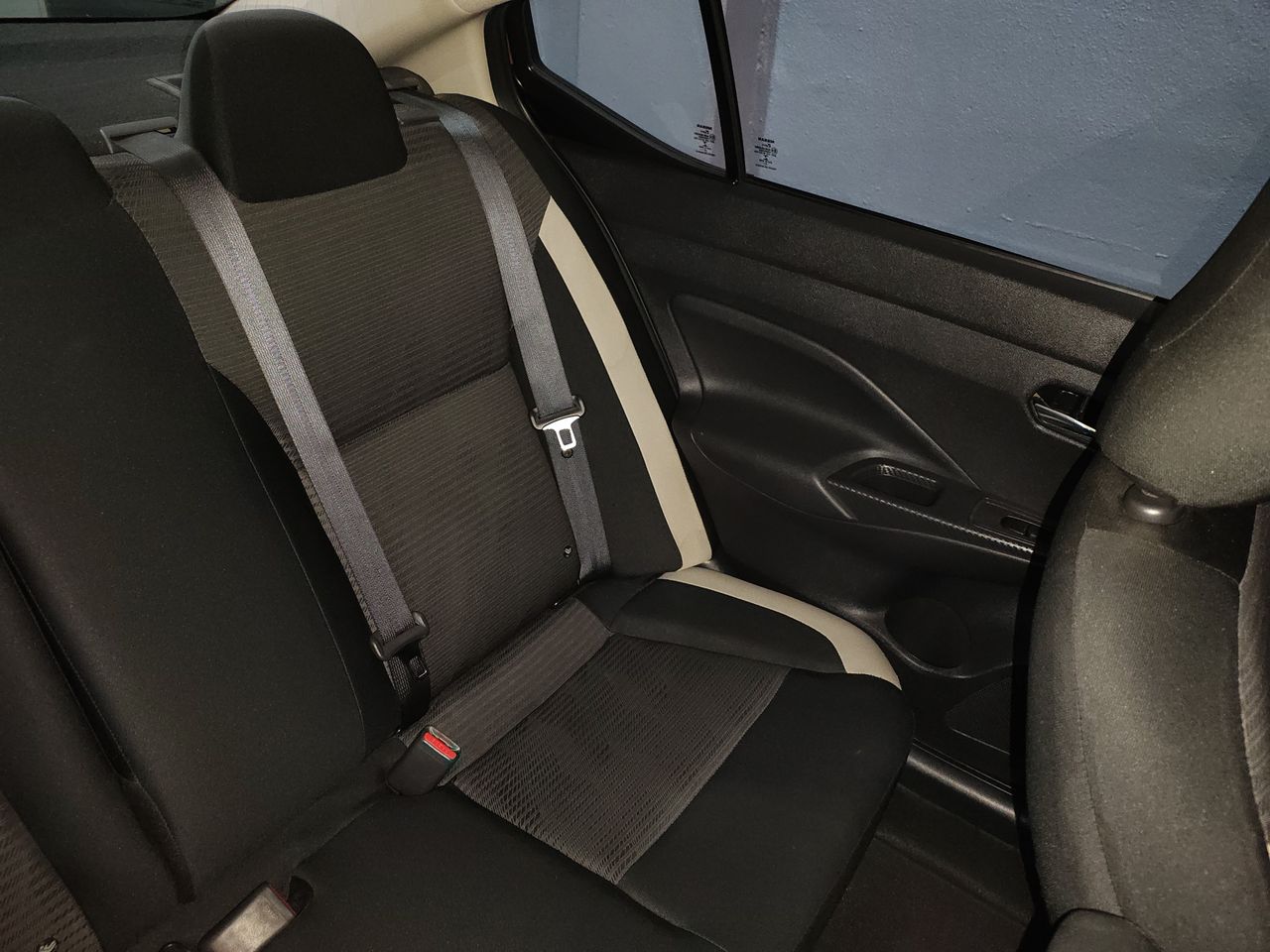 2020 Nissan VERSA ADVANCE CVT