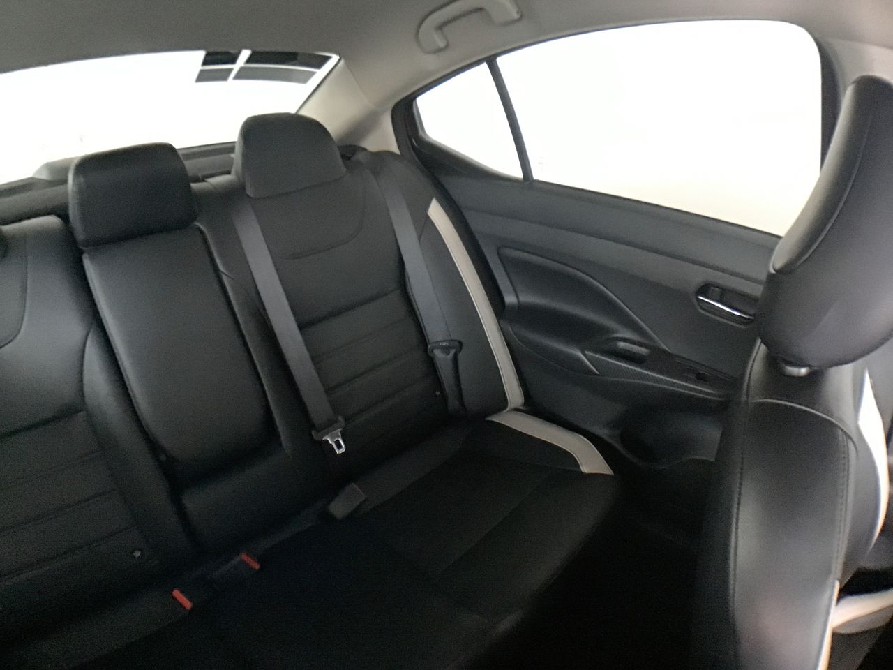 2020 Nissan VERSA PLATINUM CVT