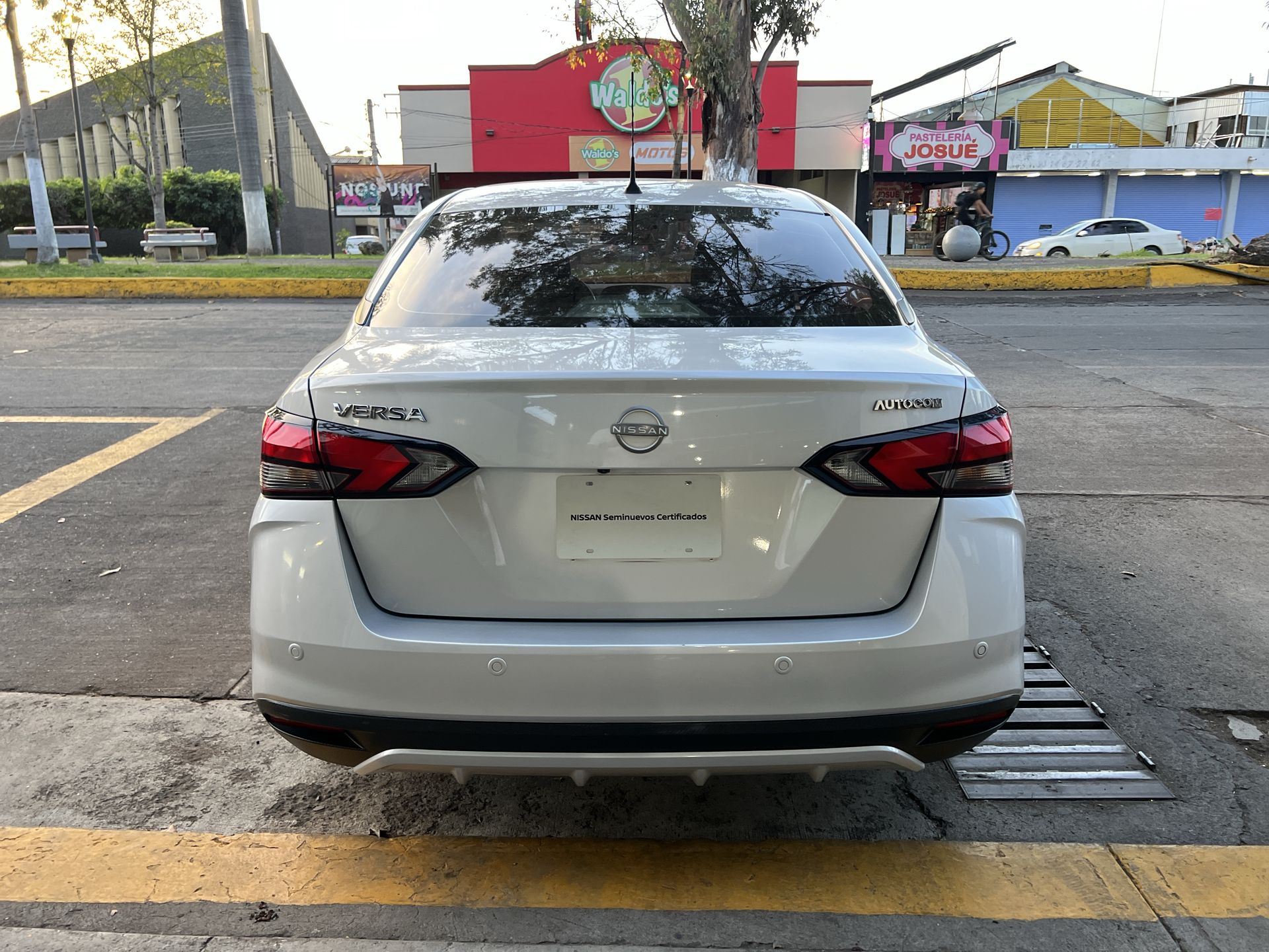 2024 Nissan VERSA ADVANCE CVT 24