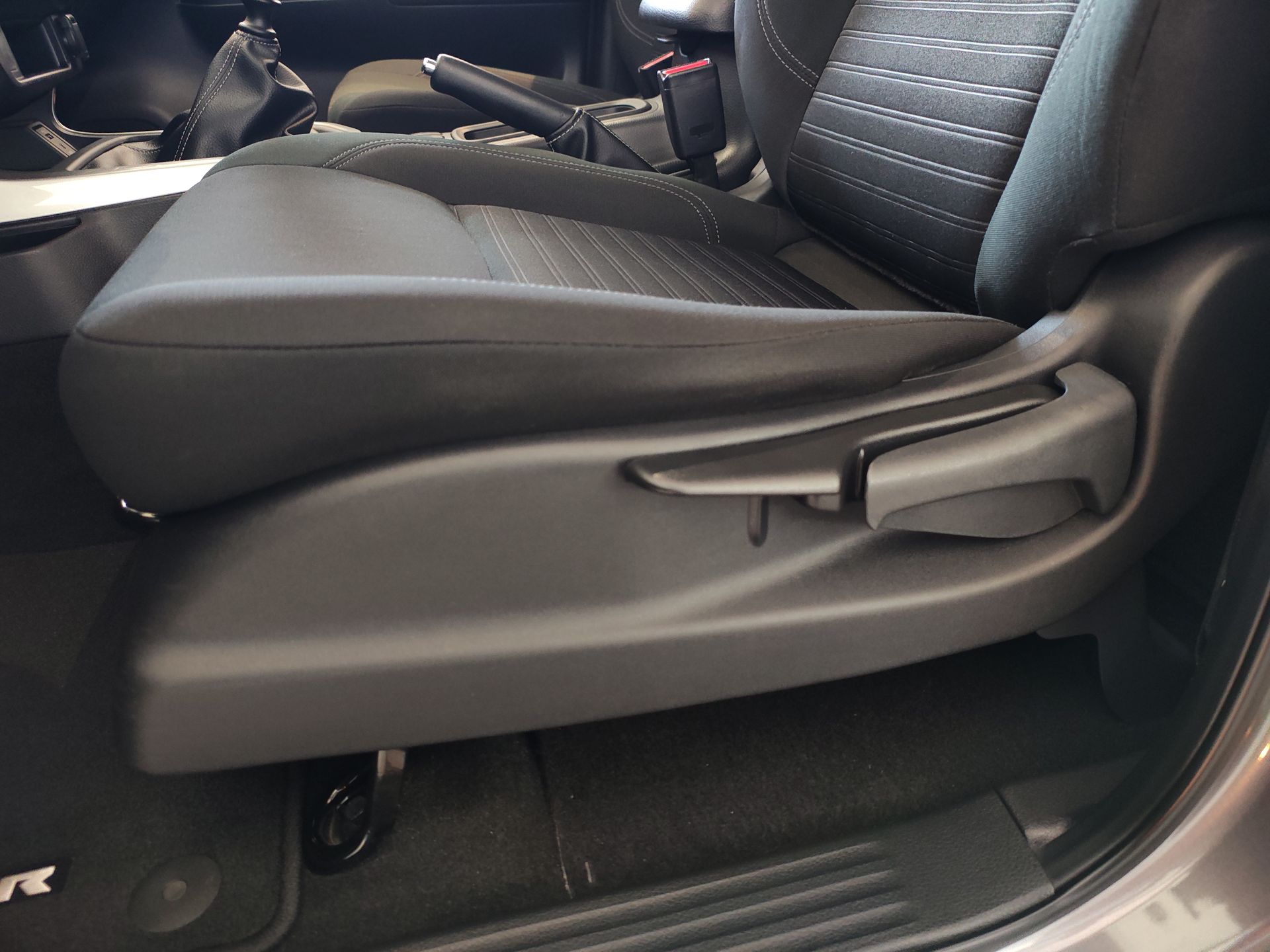 2024 Nissan FRONTIER FRONTIER XE TM 24