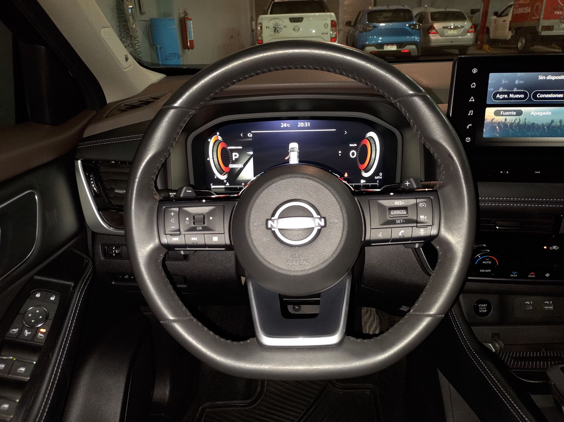 2025 Nissan X-TRAIL PLATINUM 2 ROW 25