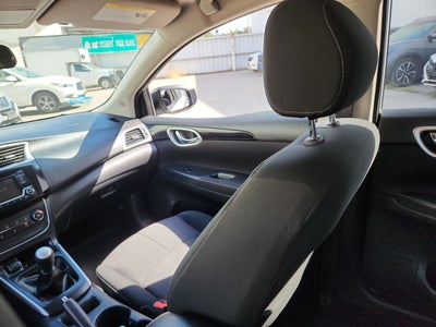 2018 Nissan SENTRA ADVANCE MT