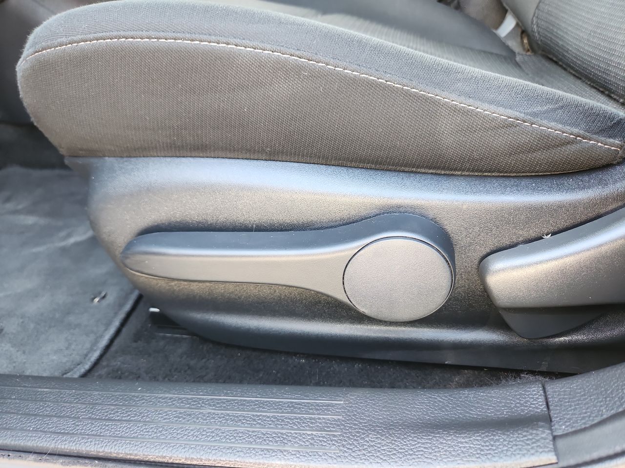 2018 Nissan SENTRA ADVANCE MT