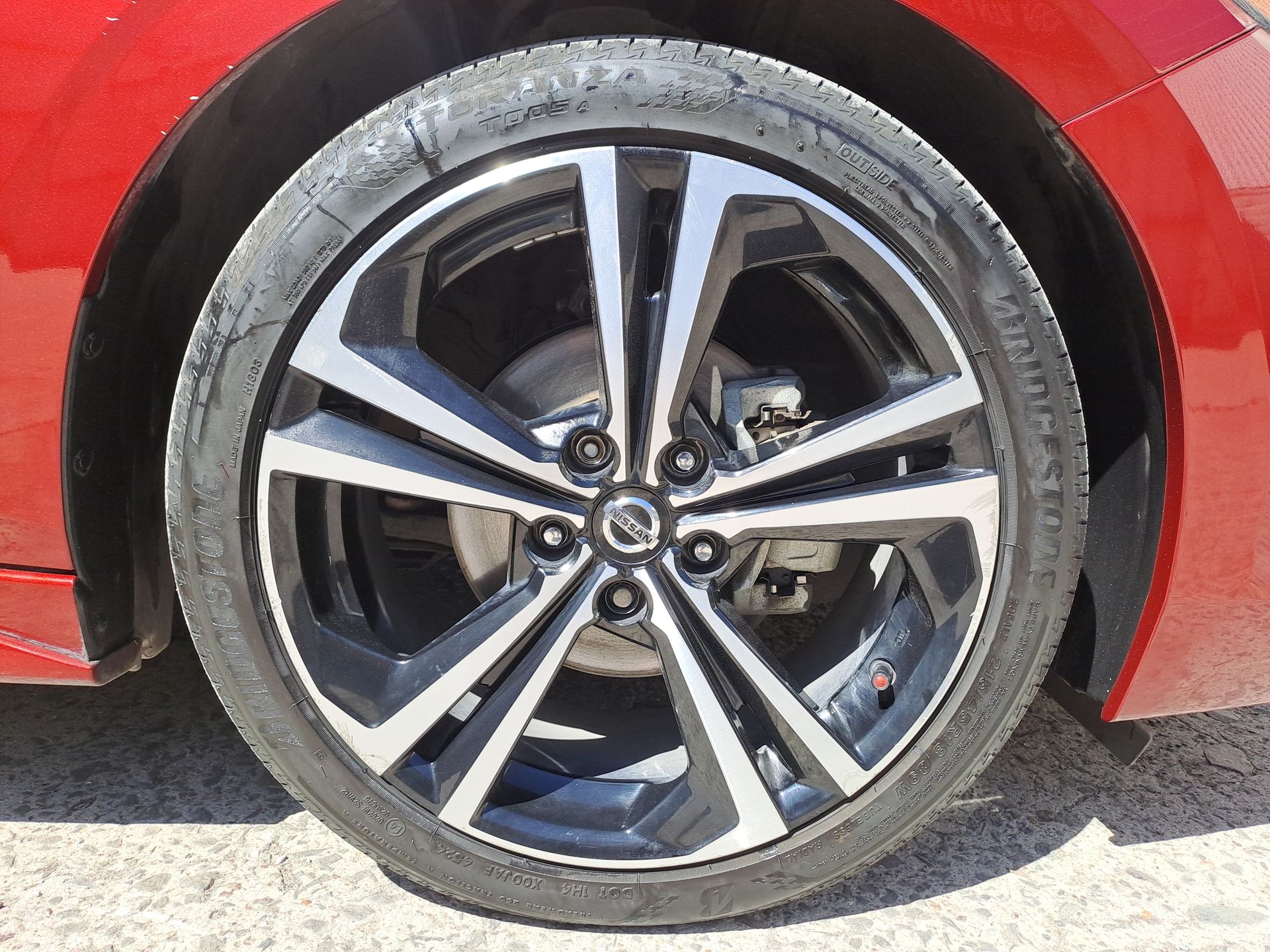 2023 Nissan SENTRA SR CVT 23