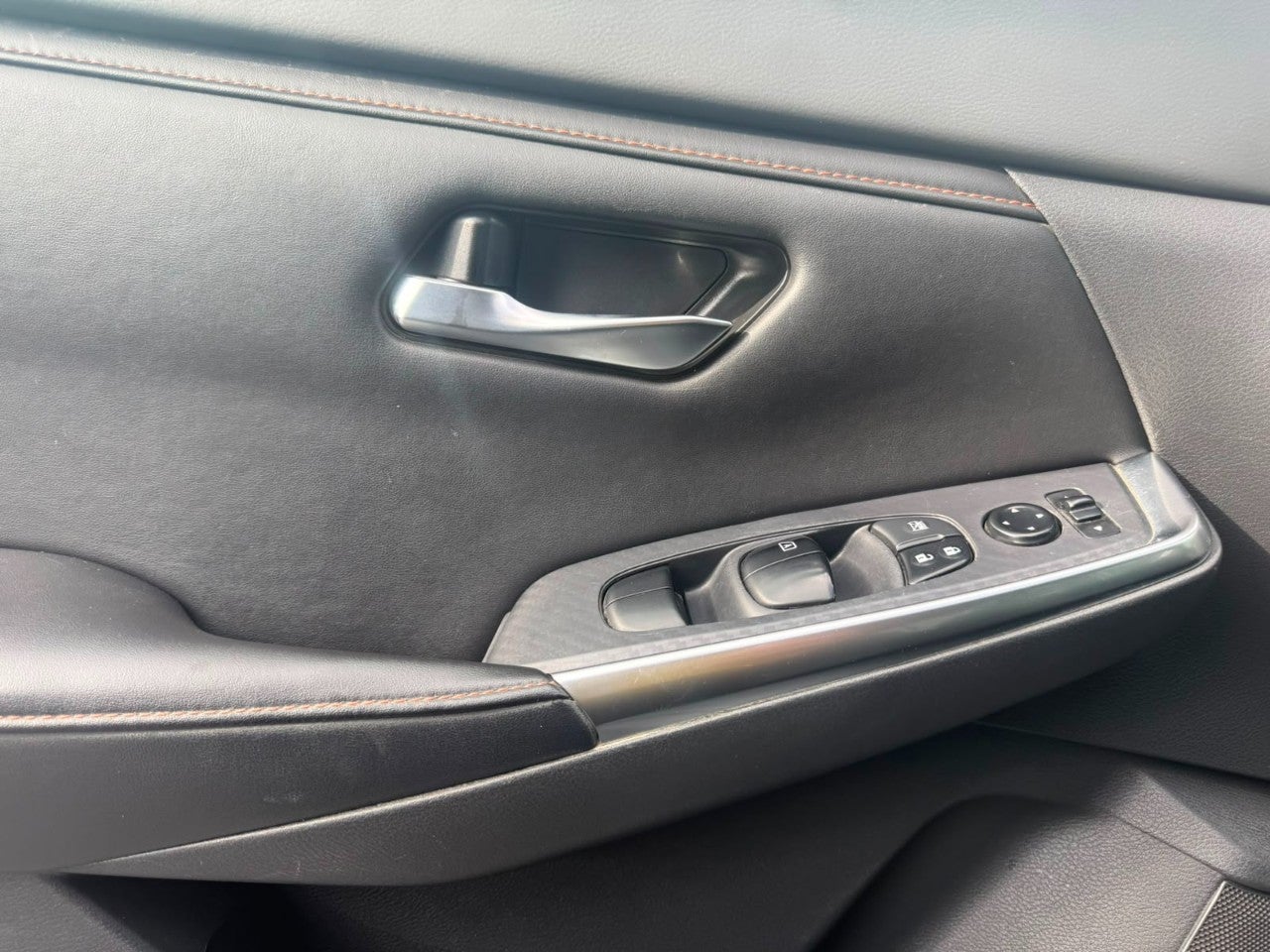 2023 Nissan SENTRA SR BITONO CVT 23