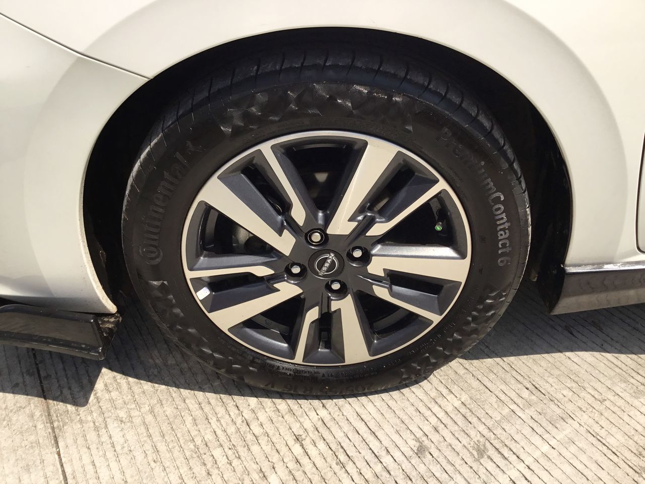 2023 Nissan VERSA ADVANCE CVT 23