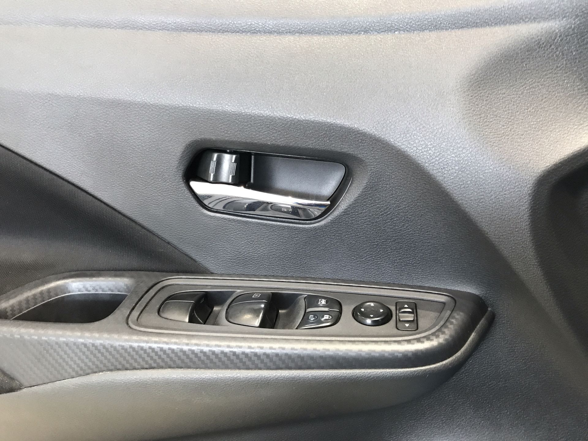 2024 Nissan VERSA ADVANCE CVT 24