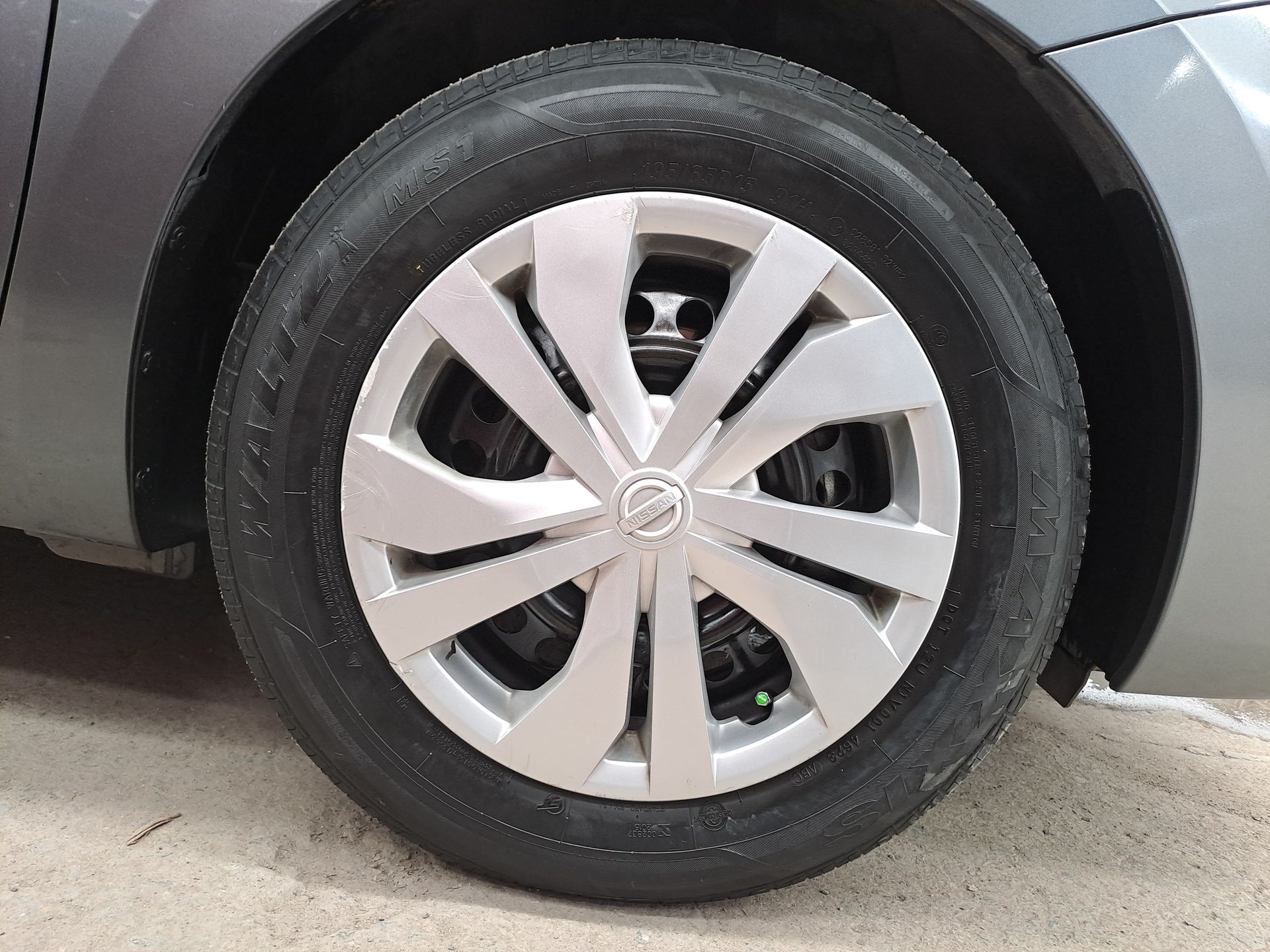 2024 Nissan VERSA SENSE MT 24