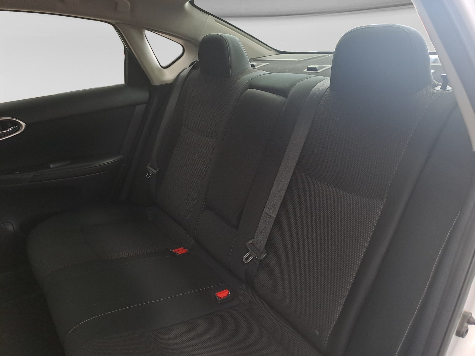 2019 Nissan SENTRA ADVANCE MT