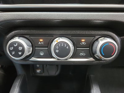 2021 Nissan VERSA SENSE MT 21