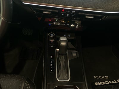 2025 Nissan KICKS PLATINUM CVT 25