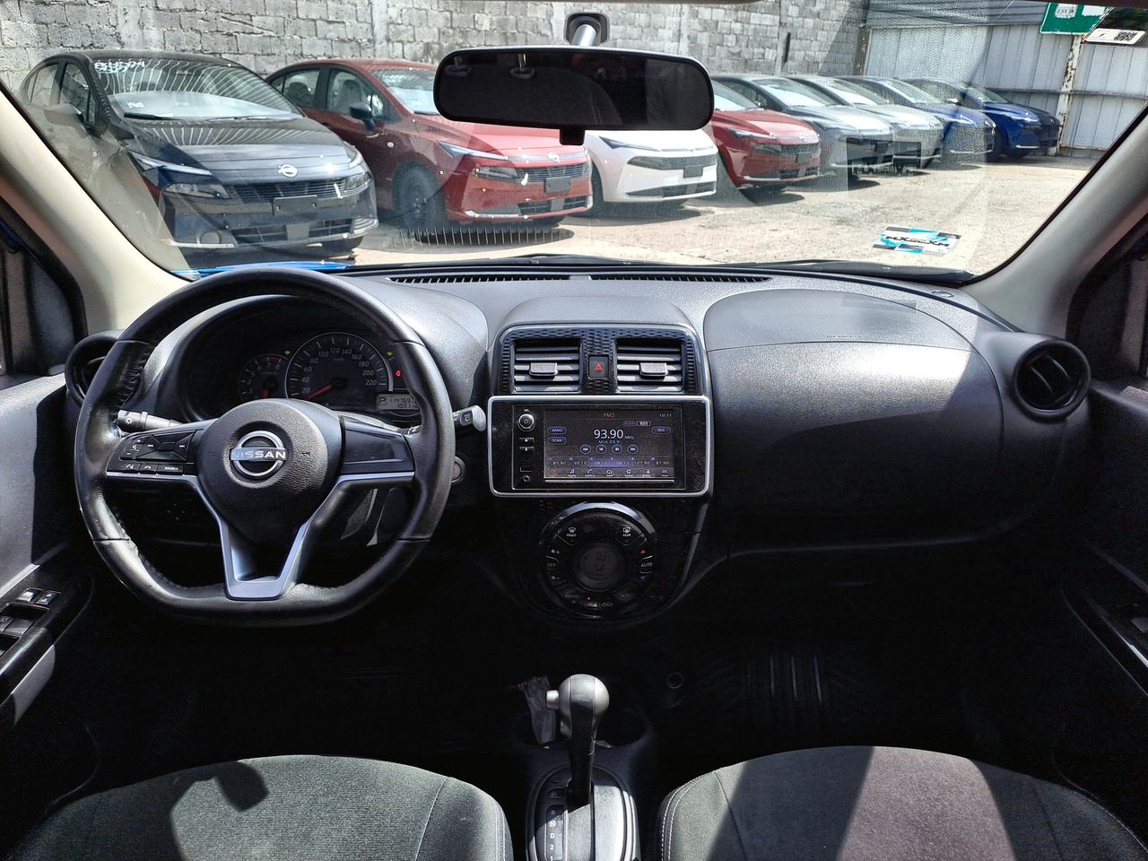 2023 Nissan MARCH EXCLUSIVE TA BI-TONO 23