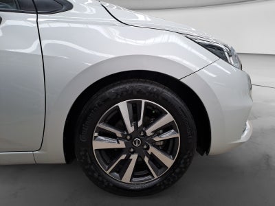 2021 Nissan VERSA ADVANCE CVT 21