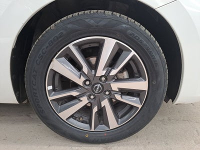 2023 Nissan VERSA ADVANCE MT 23