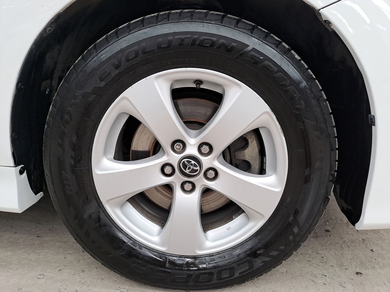 2018 Toyota SIENNA LE