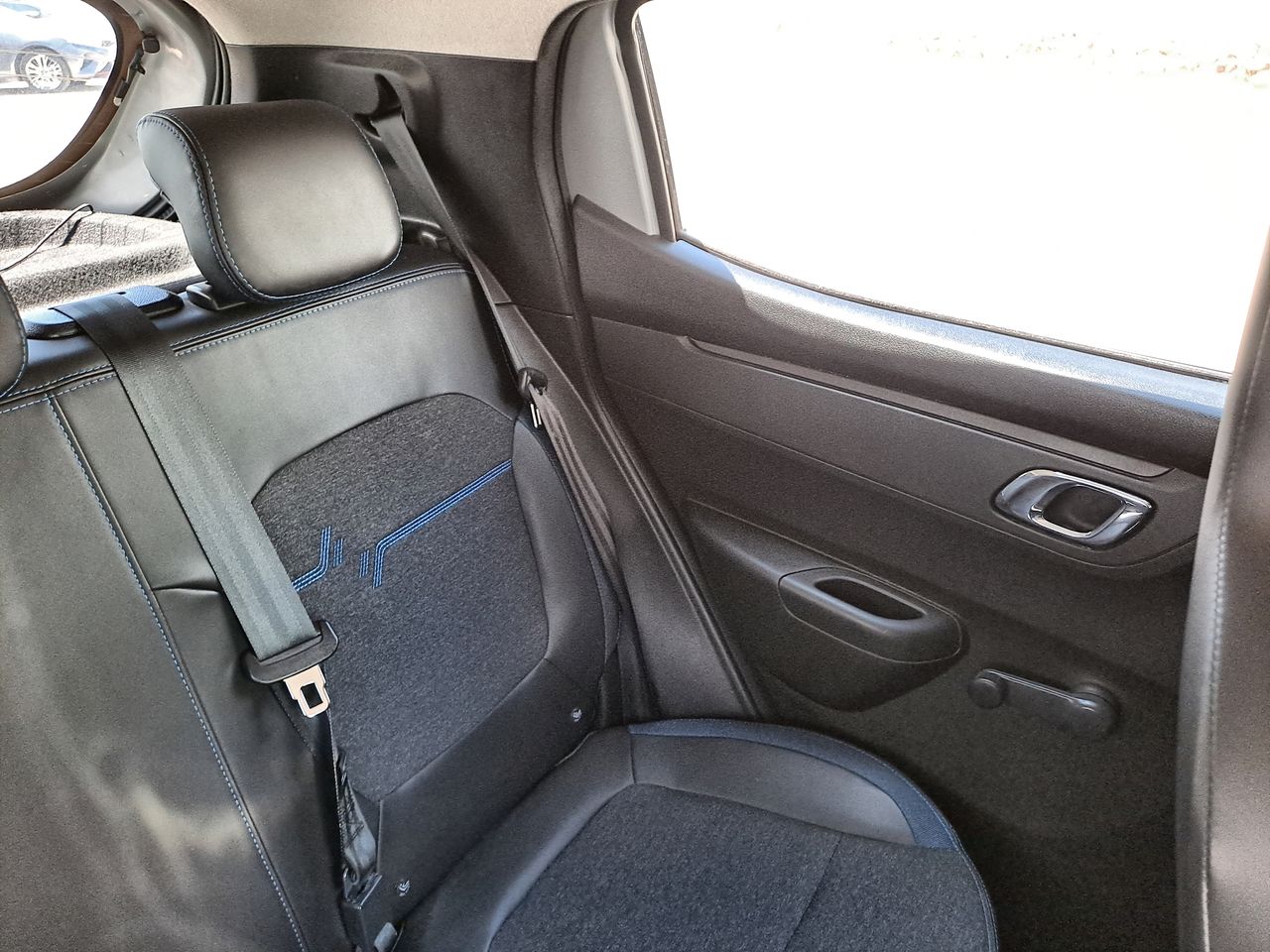 2024 RENAULT KWID ICONIC