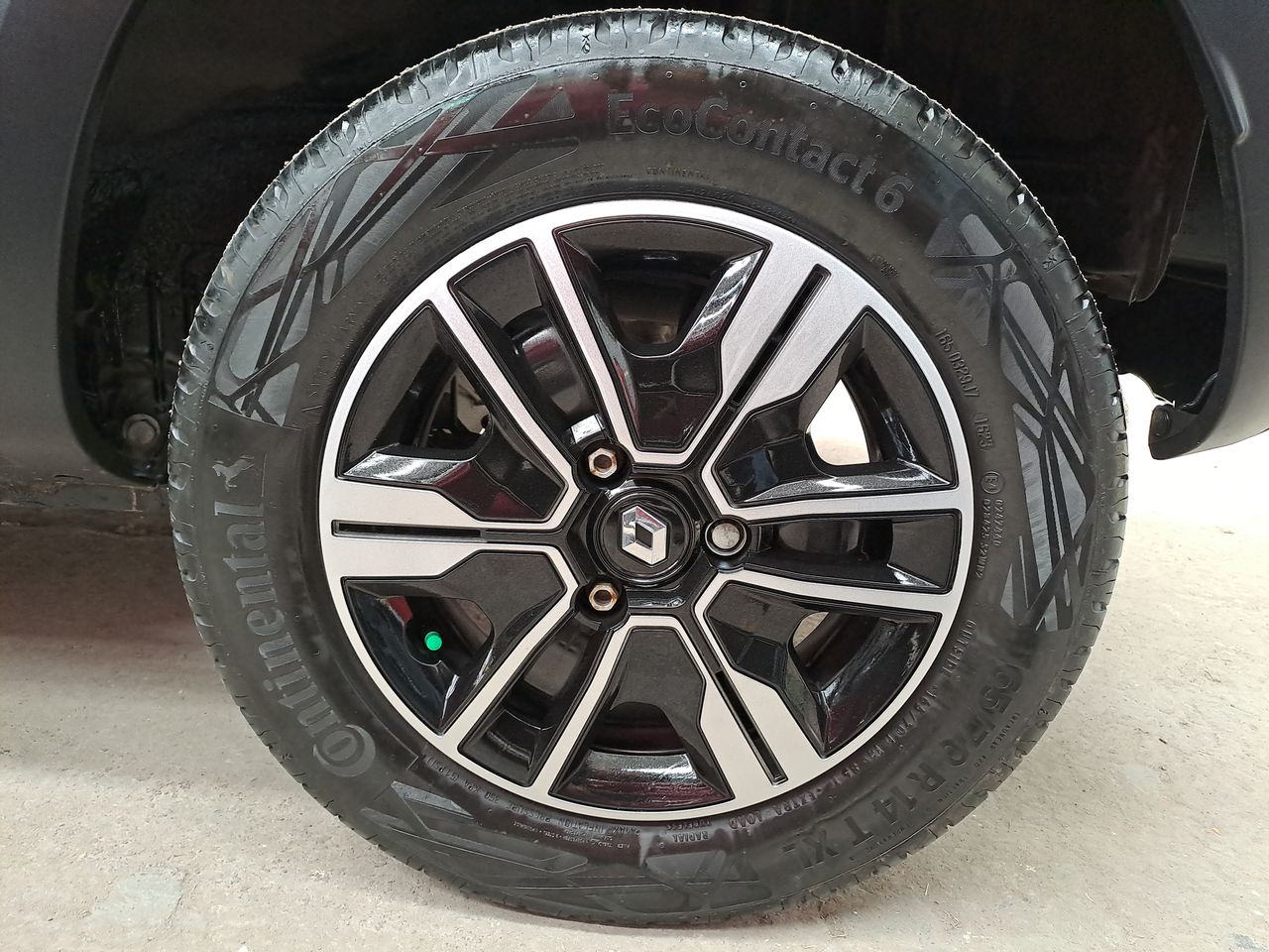 2024 RENAULT KWID ICONIC