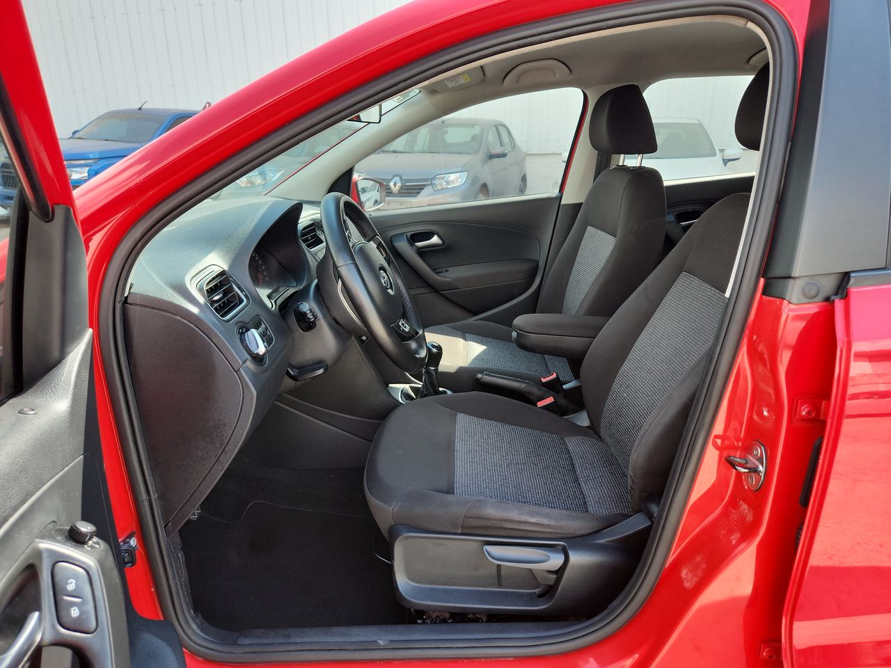 2020 Volkswagen POLO STARTLINE STD.