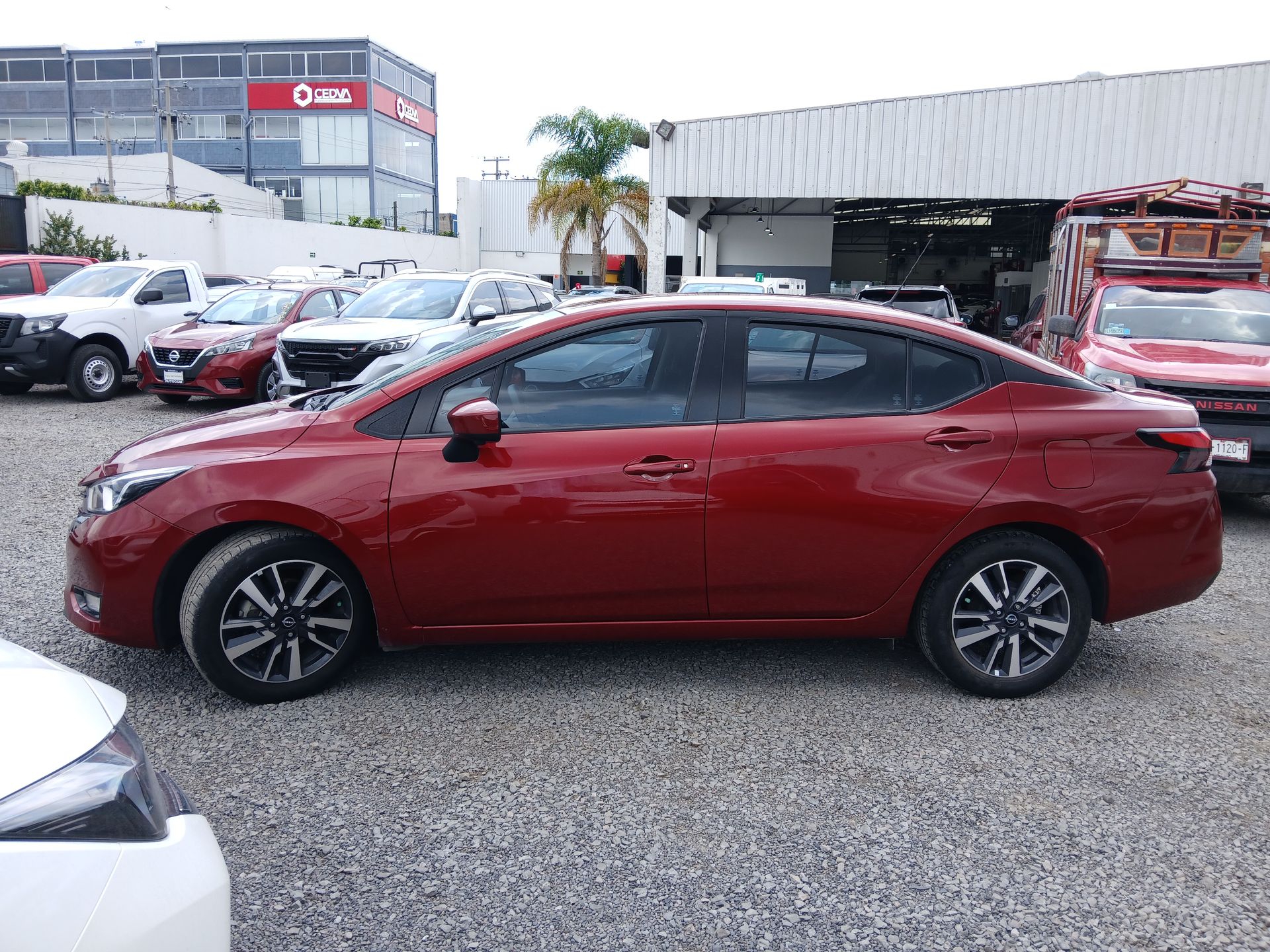2023 Nissan VERSA ADVANCE CVT 23