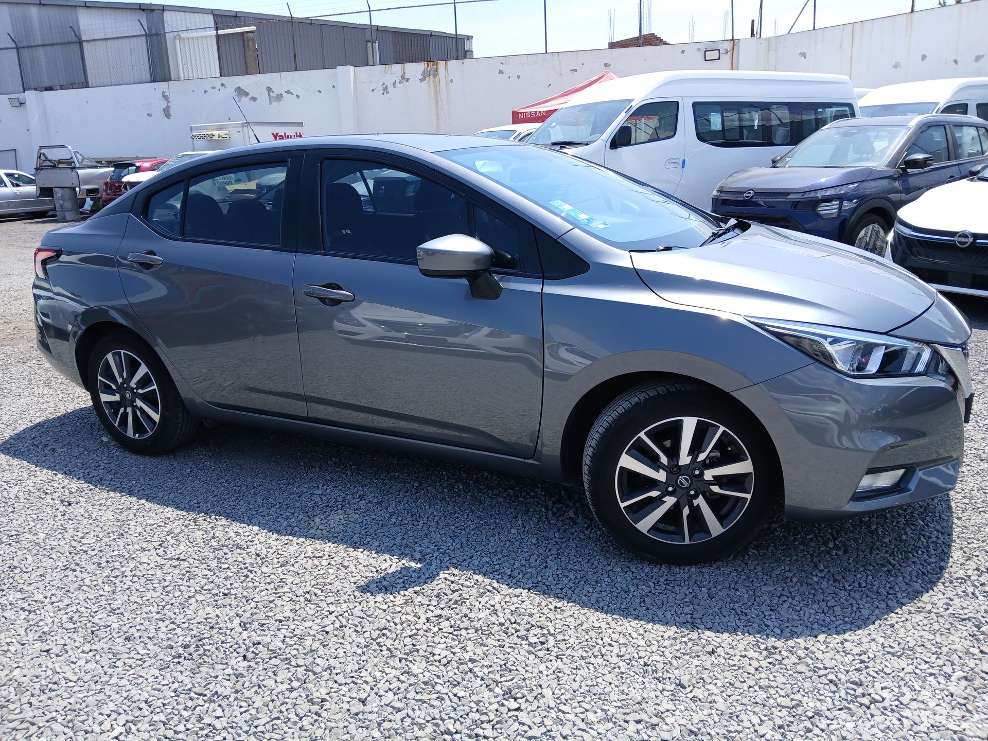 2022 Nissan VERSA ADVANCE MT 22
