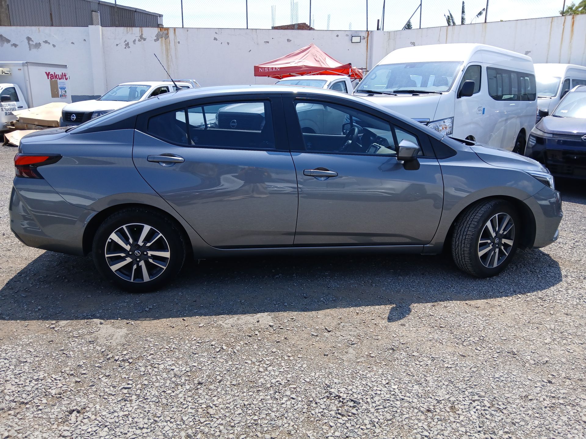 2022 Nissan VERSA ADVANCE MT 22
