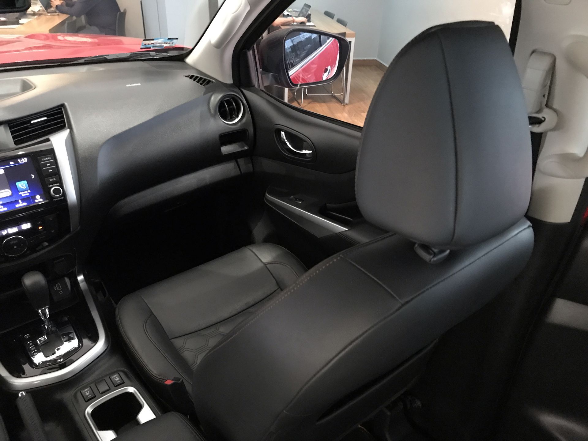 2023 Nissan FRONTIER PLATINUM LE TA 23