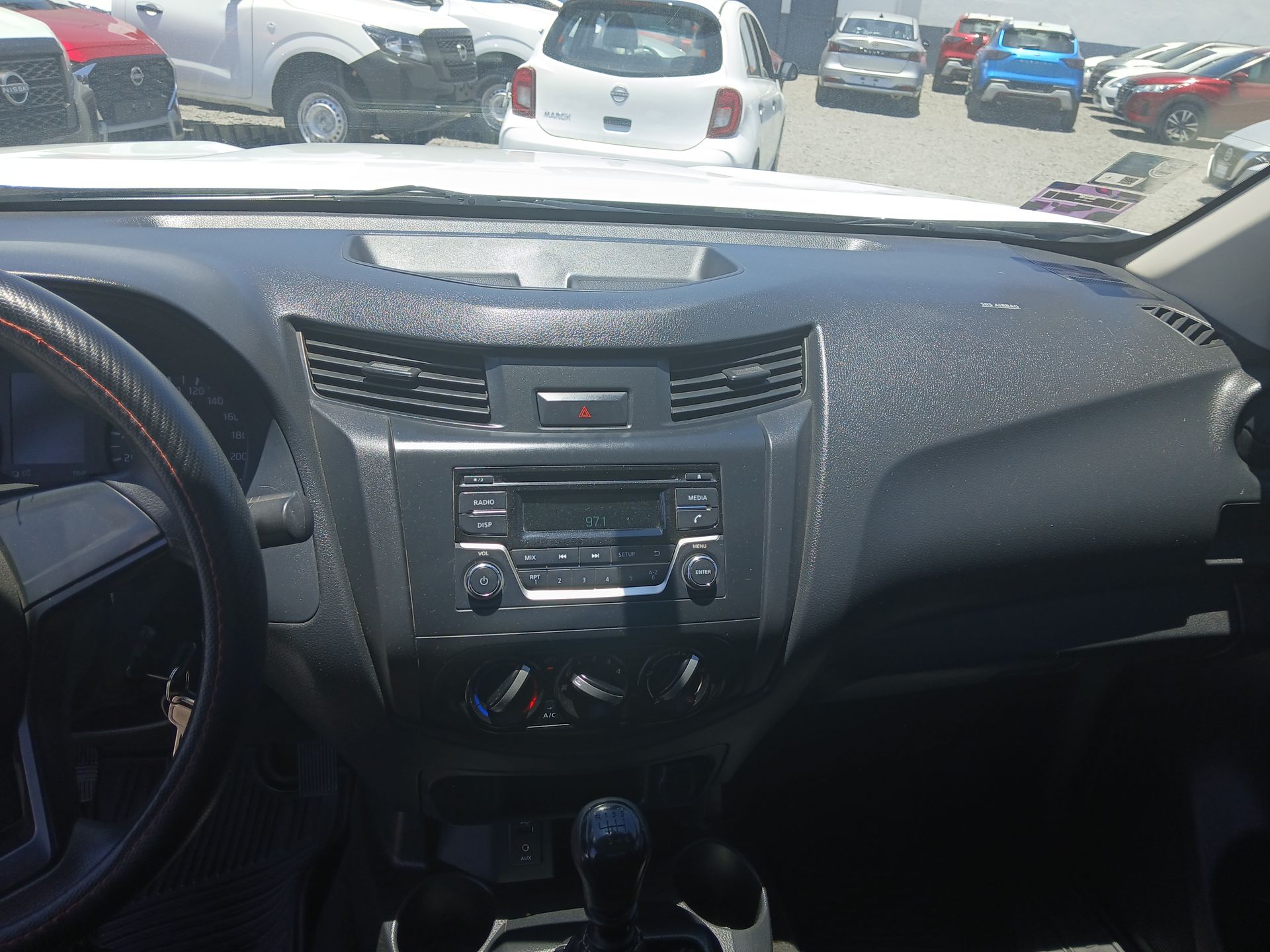2024 Nissan NP300 NP300 CHASIS TM AC 24