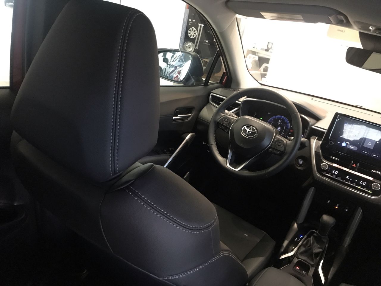 2025 Toyota COROLLA CROSS XLE CVT