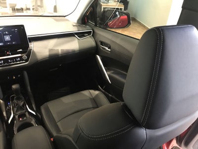 2025 Toyota COROLLA CROSS XLE CVT