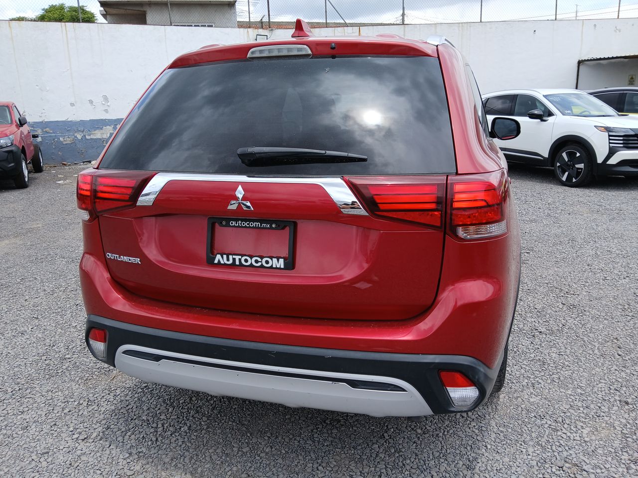 2019 Mitsubishi OUTLANDER ES